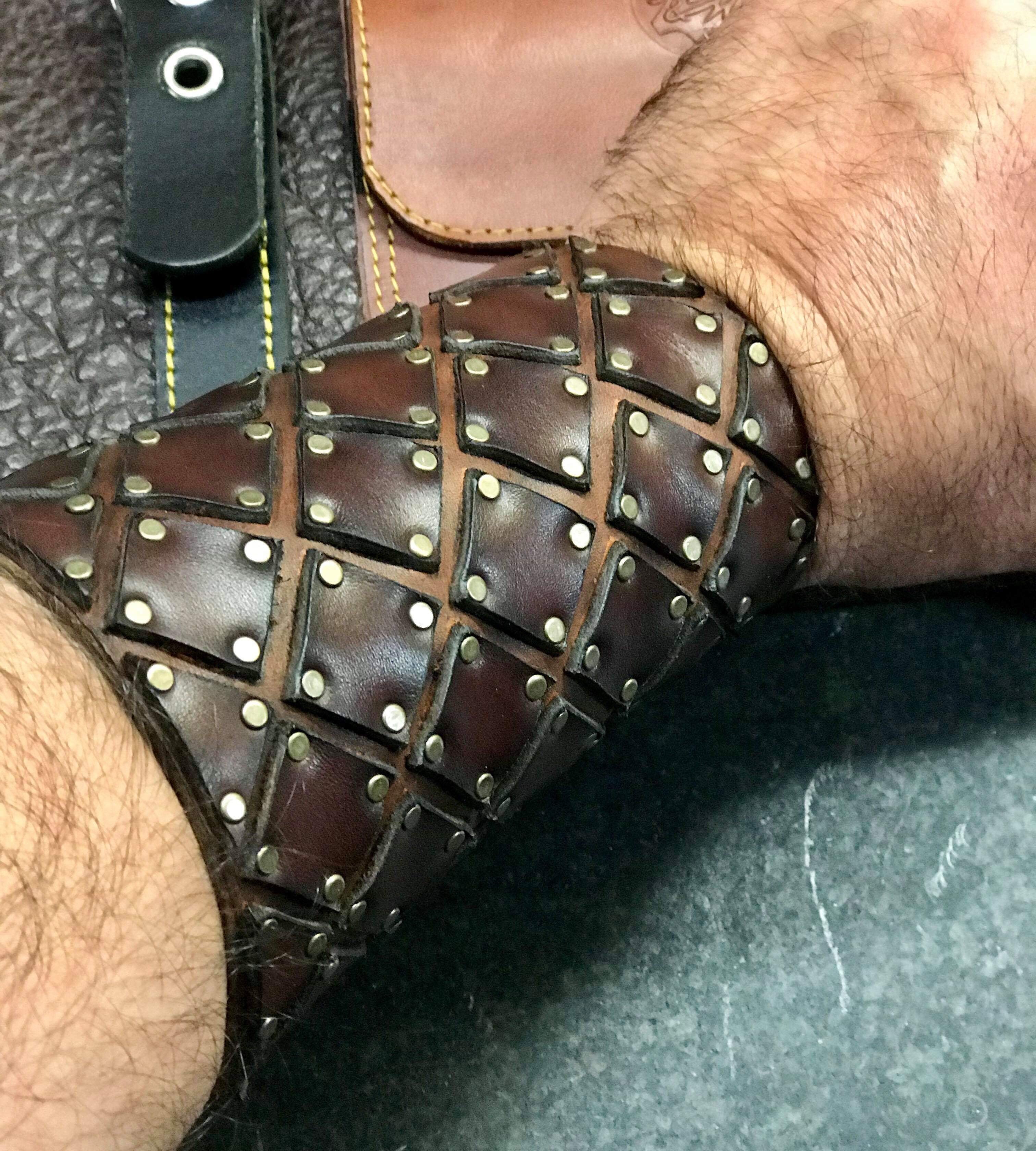 Leather cuff Royal